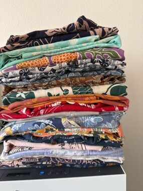 BUNDLE (8). Patagonia Men’s Pataloha Shirts. Medium. Used.